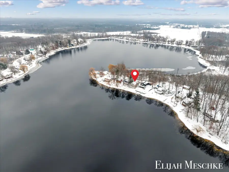 10463 Poplar Drive Ne, Rockford, MI 49341 - #2