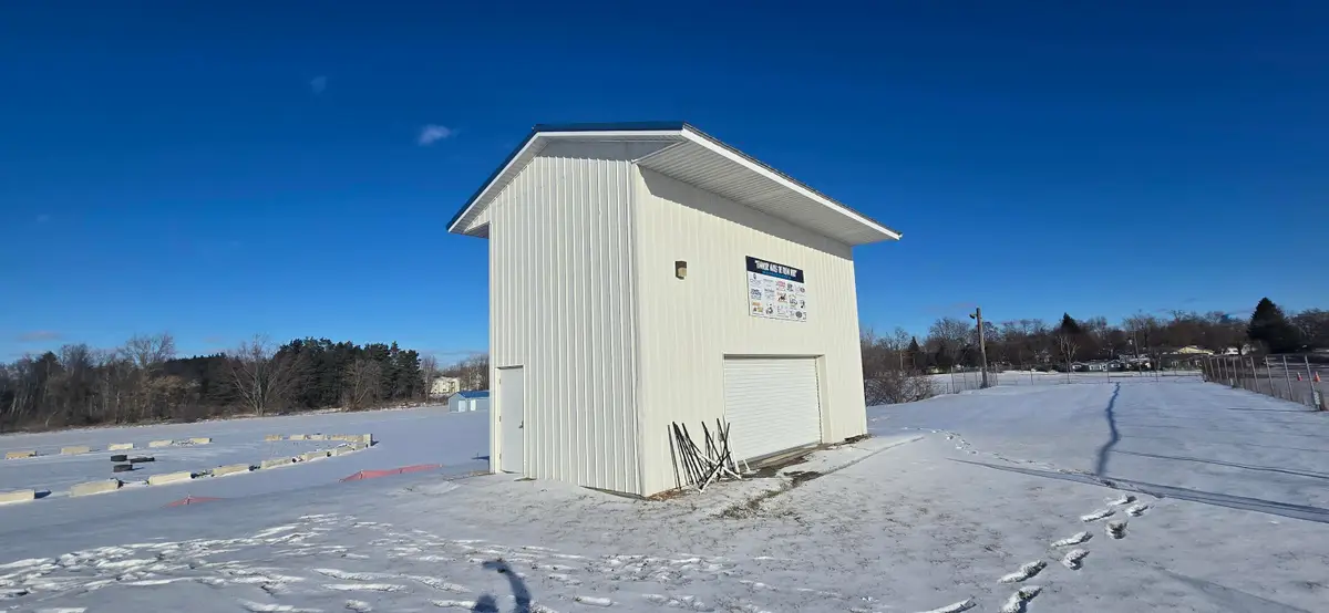 500 W Home Street, Edmore, MI 48829 - Image #1