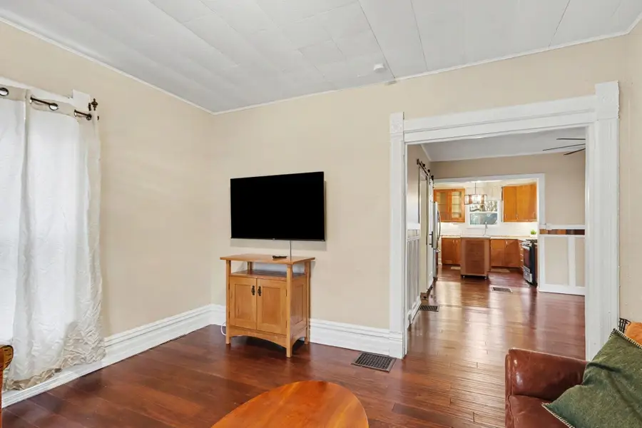 1116 Sherwood Avenue, Kalamazoo, MI 49048 - Image #2