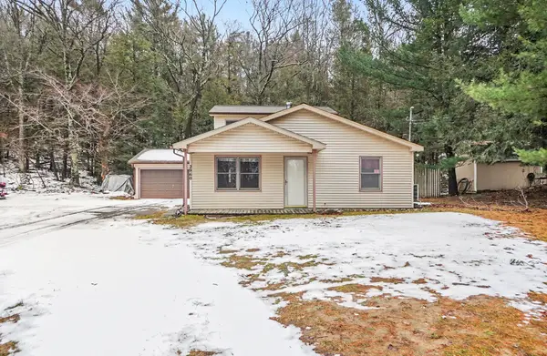 2960 N Sahara Trail, Mears, MI 49436