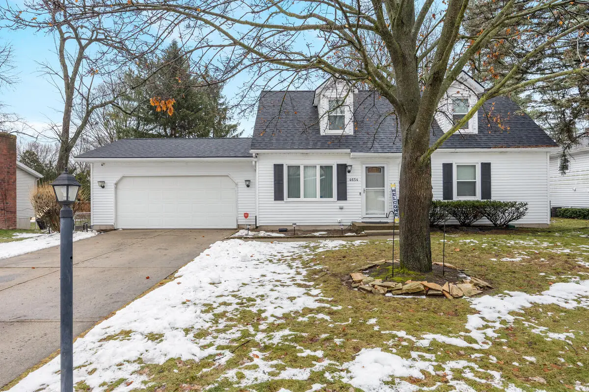 4654 Terry Drive Se, Grand Rapids, MI 49512 - Image #1