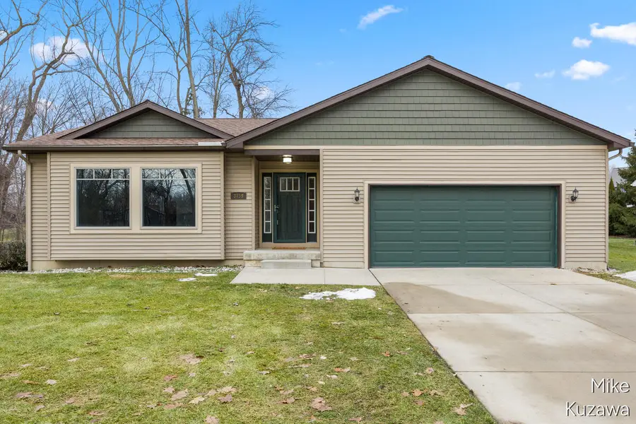 3759 40th Street Sw, Grandville, MI 49418 - Image #2