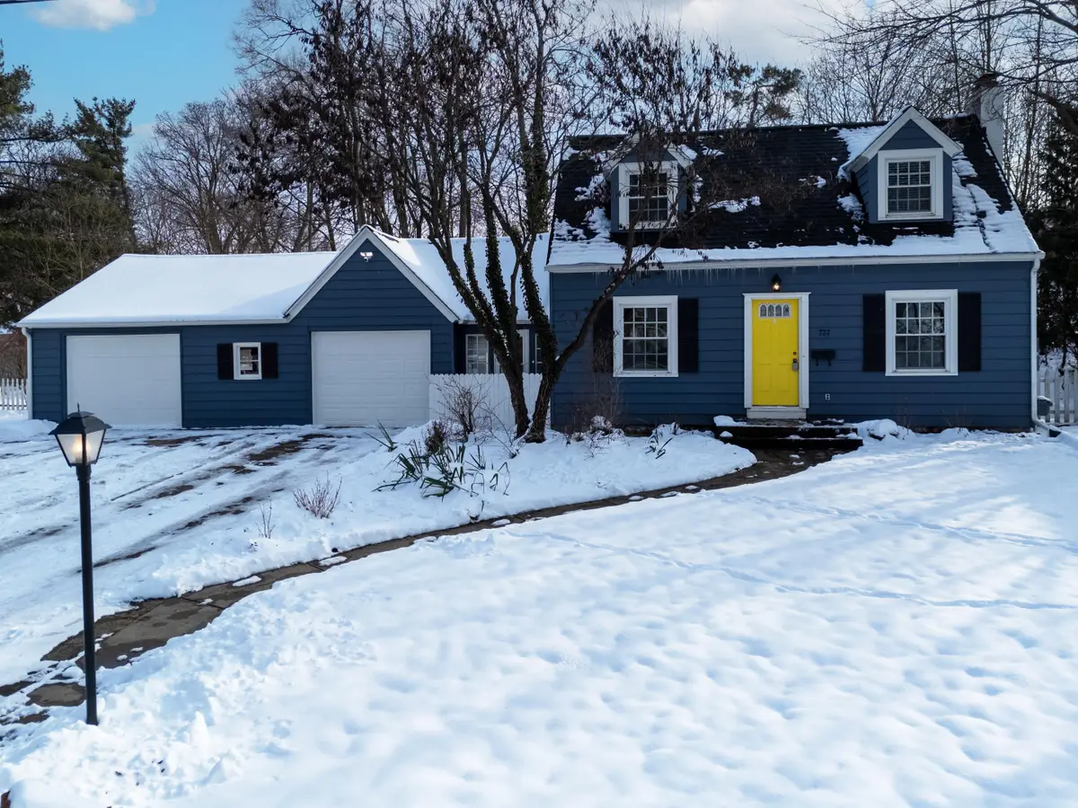 737 Whitcomb Street, Kalamazoo, MI 49008 - Image #1