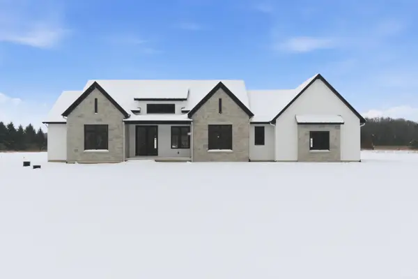 61121 Airpark Lane, Mattawan, MI 49071