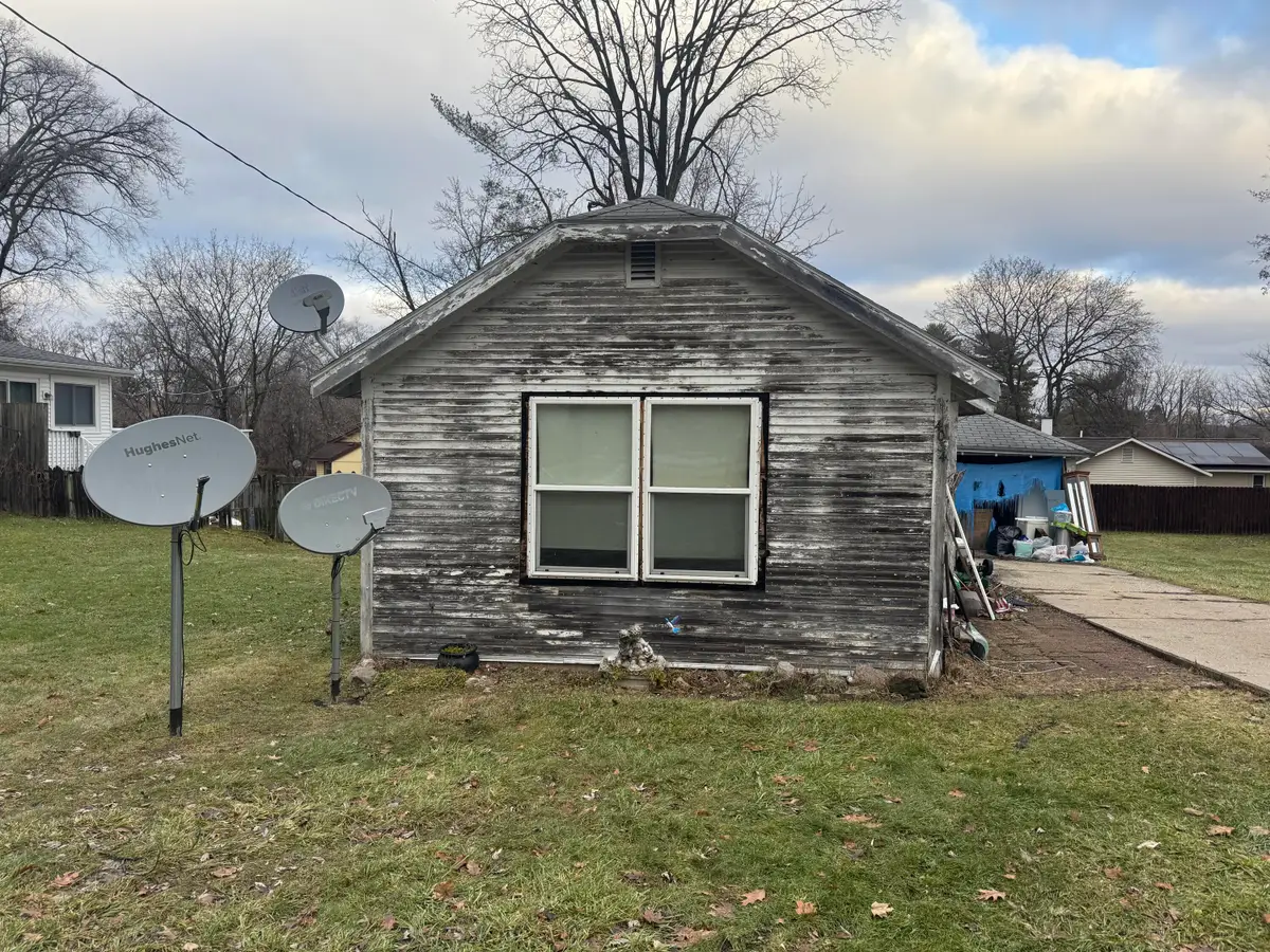 4034 Childs Avenue Nw, Comstock Park, MI 49321 - Image #1