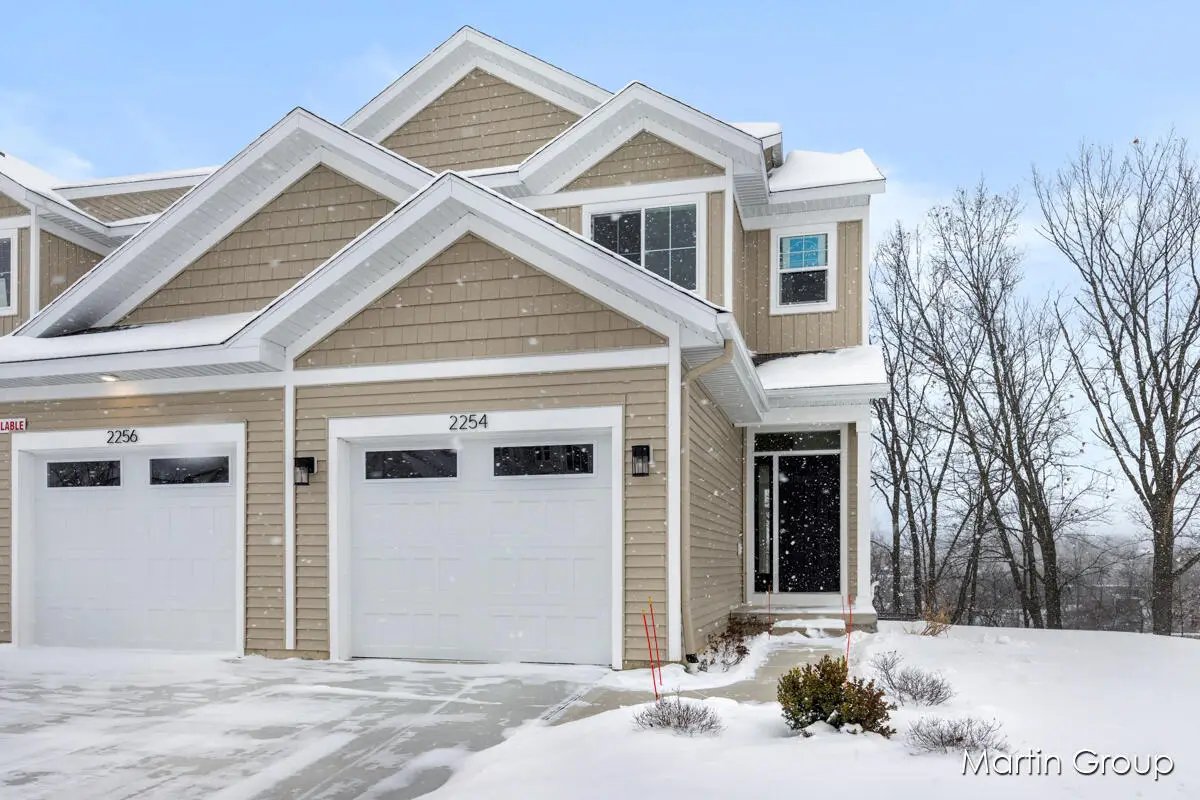 2239 Watertown Way Ne, Grand Rapids, MI 49505 - Image #1