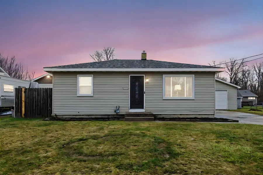 5807 Averill Avenue Sw, Wyoming, MI 49548 - Image #2