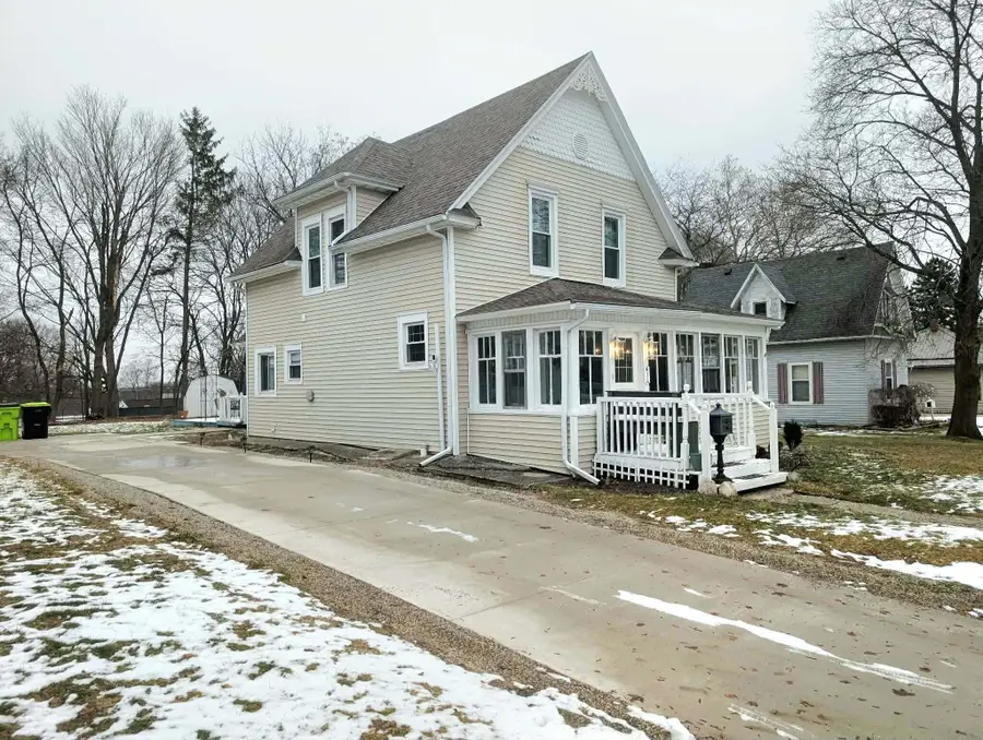 614 W Cass Street, Greenville, MI 48838 - Image #2
