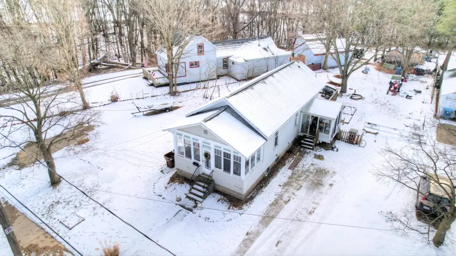 1389 W Laketon Avenue, Muskegon, MI 49441 - Image #2