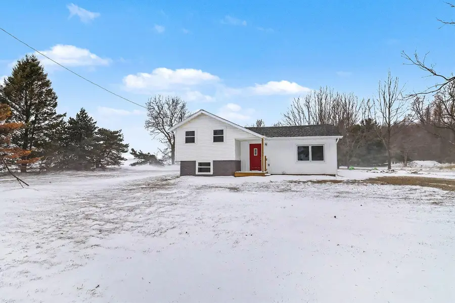 3494 Covert Road, Leslie, MI 49251 - Image #2