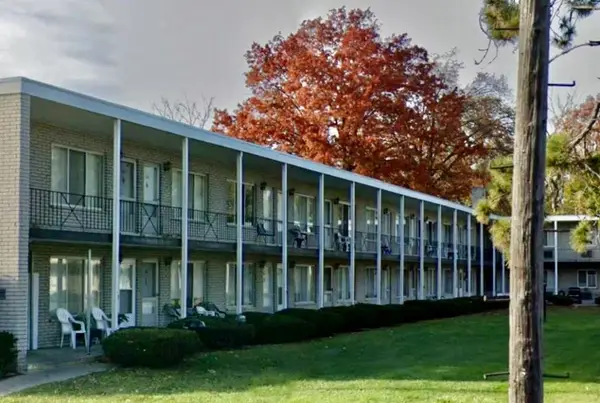 17175 Redford Street, Detroit, MI 48219