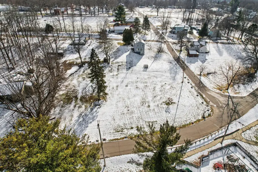 610 Montgomery Street, Marshall, MI 49068 - Image #2