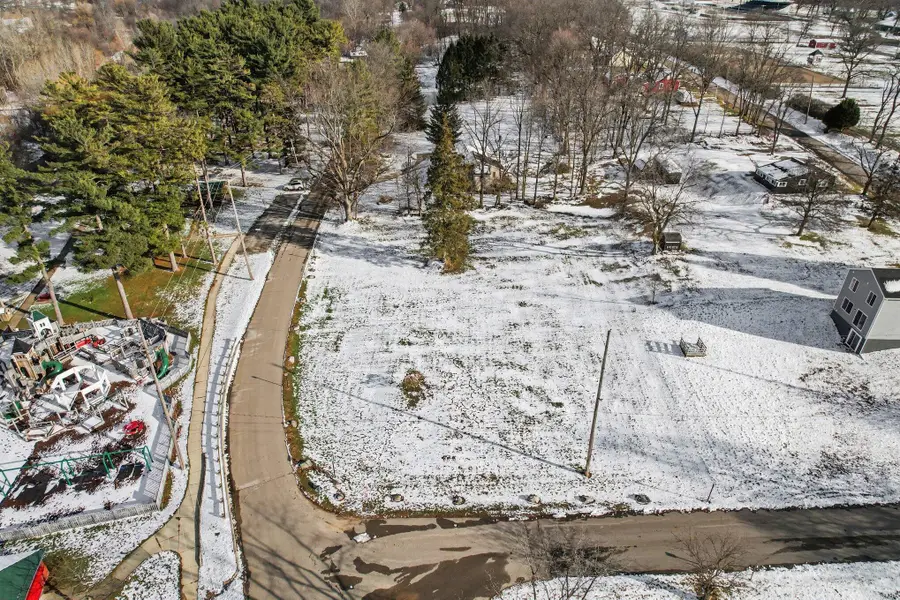 610 Montgomery Street, Marshall, MI 49068 - Image #3