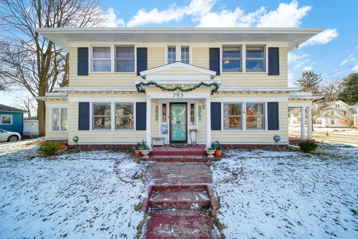 793 Oakridge Drive, Jackson, MI 49203 - Image #1