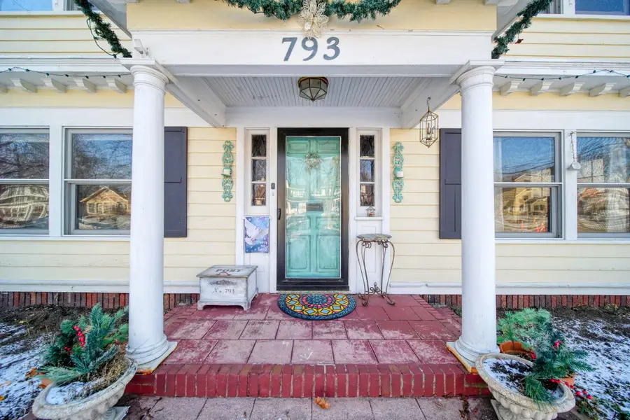 793 Oakridge Drive, Jackson, MI 49203 - Image #2