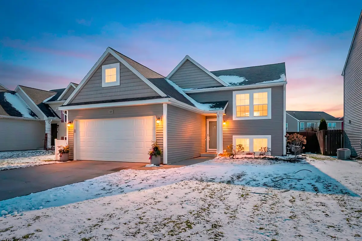 1327 Gardner Pond Lane, Vicksburg, MI 49097 - #1