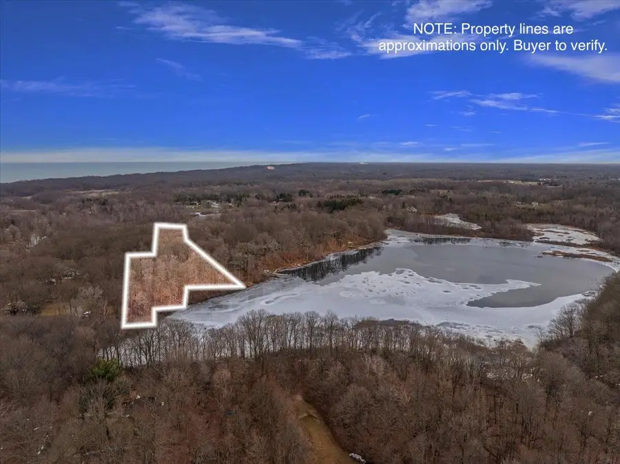 6211 Lakewood Pointe Drive, Coloma, MI 49038 - #2