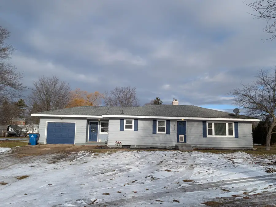 259 Joy Street, Howard City, MI 49329 - Image #2