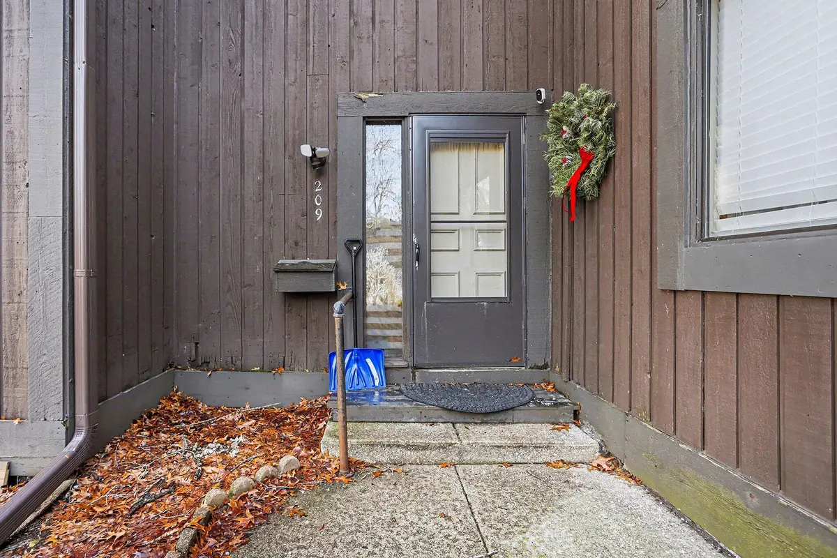 209 Paisley Court, Kalamazoo, MI 49007 - Image #1