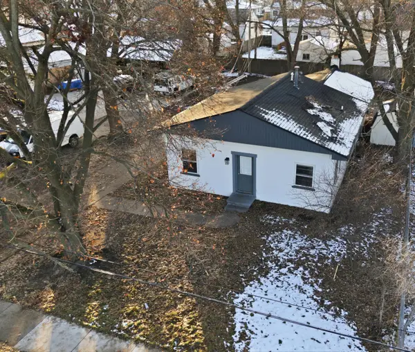 3755 Jefferson Avenue Se, Wyoming, MI 49548