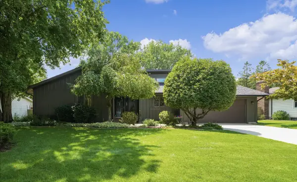 4043 Chamberlain Avenue Se, Grand Rapids, MI 49508