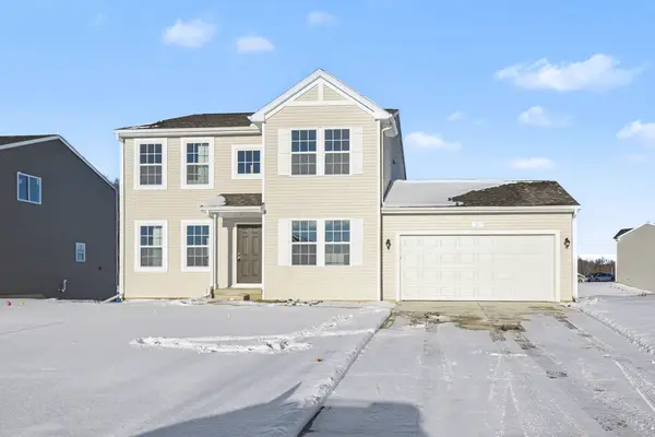 49076 Silver Oaks W, Mattawan, MI 49071