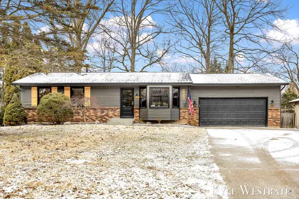 3425 Cascade Road Se, Grand Rapids, MI 49546