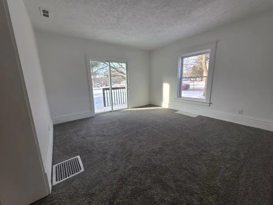 225 W Lincoln Avenue, Ionia, MI 48846 - Image #3