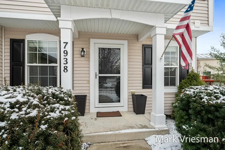7938 Brewer Woods Court Se, Byron Center, MI 49315 - Image #3