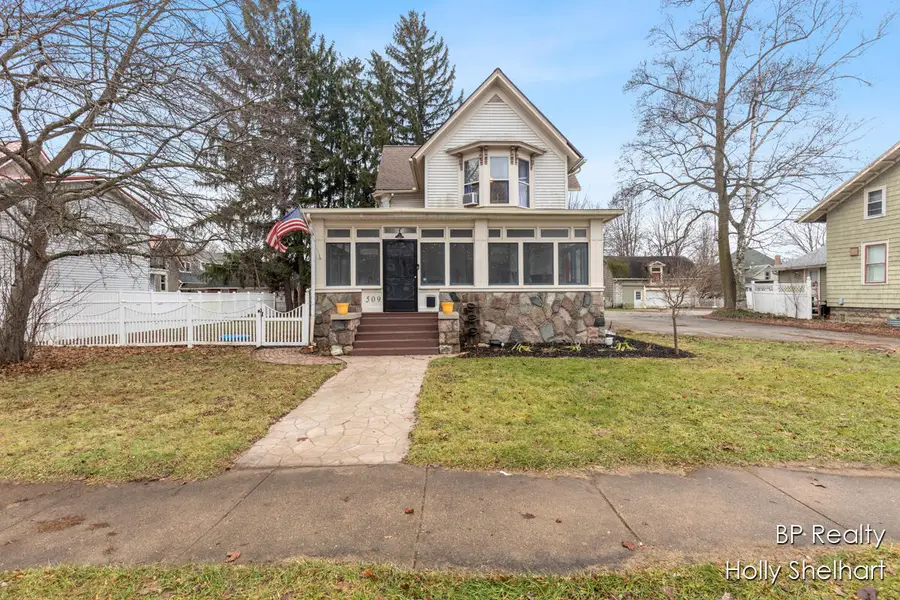 509 W Michigan Avenue, Marshall, MI 49068 - Image #2