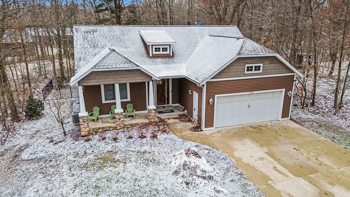 6288 Hawthorne Court, Saugatuck, MI 49453 - Image #1