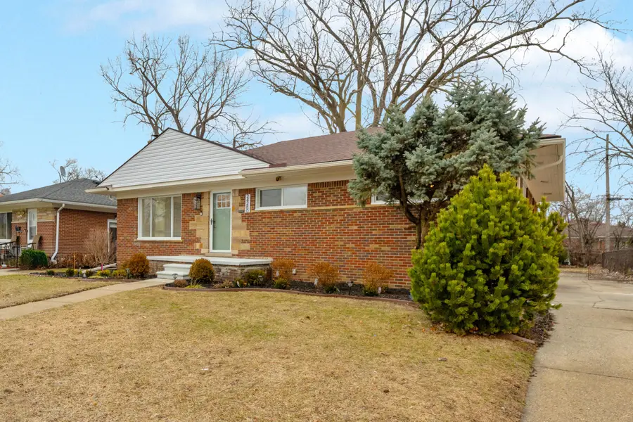 24280 Moritz Street, Oak Park, MI 48237 - Image #2