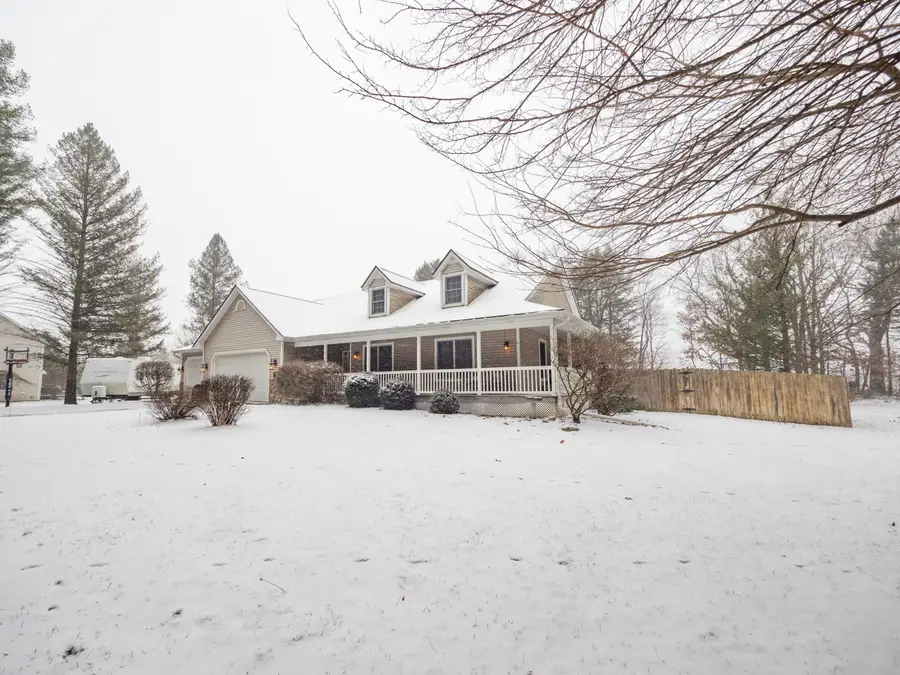 47178 Woodfield Drive, Mattawan, MI 49071 - Image #2