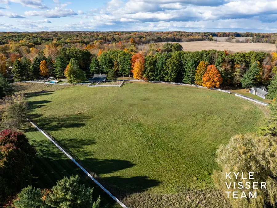 10479 Braska Drive Se, Middleville, MI 49333 - Image #2