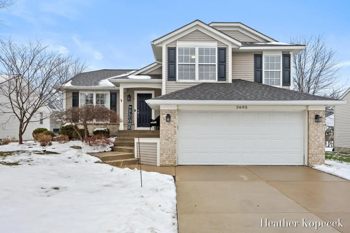 3695 S Falling Leaf Drive Se, Grand Rapids, MI 49512 - Image #1
