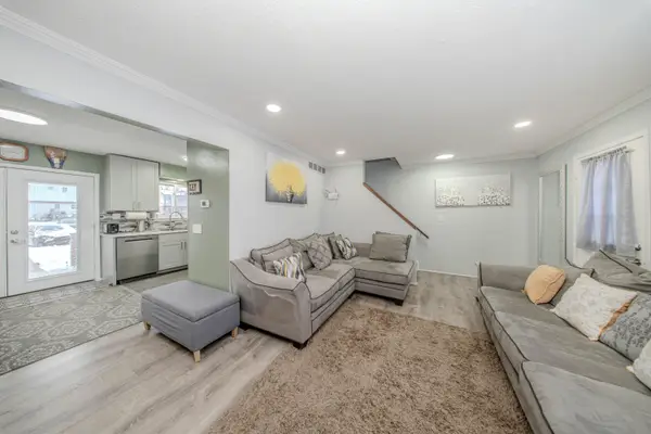 249 Sheffield Drive, Saline, MI 48176