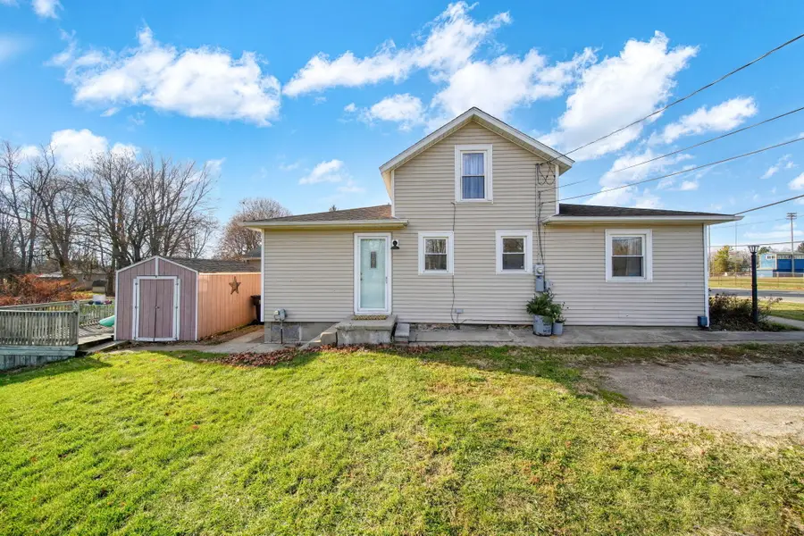 313 Monroe Street, Brooklyn, MI 49230 - Image #2