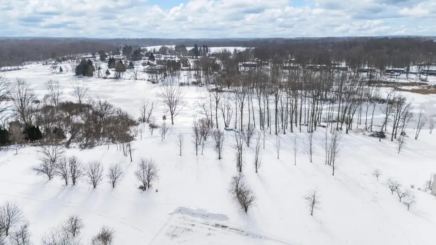 2658 W Lakeland Drive #35, Berrien Springs, MI 49103 - Image #2