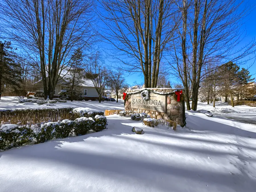 38347 Churchill Lane, Farmington Hills, MI 48331 - Image #2