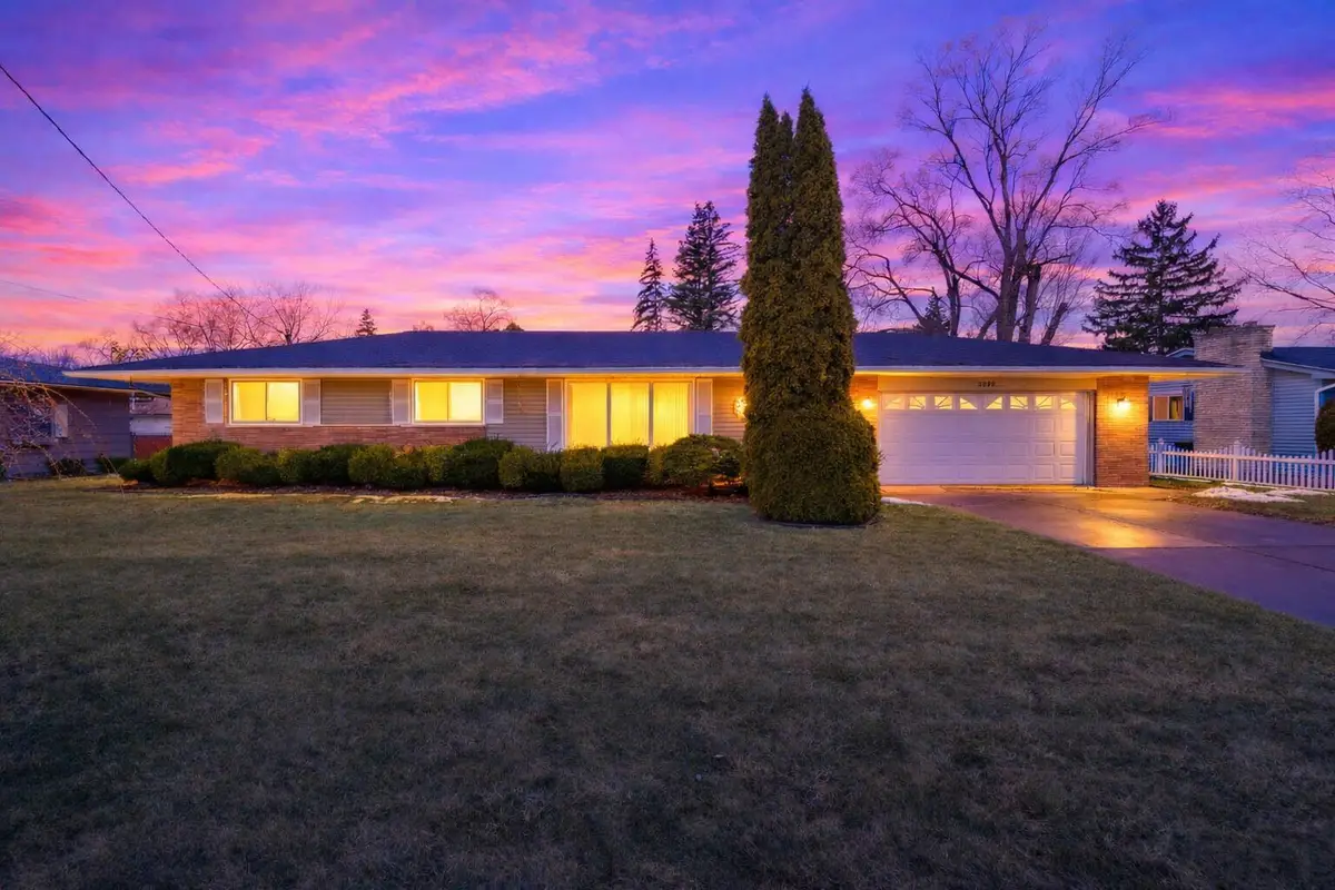 3172 Mysylvia Drive, Saginaw, MI 48601 - #1