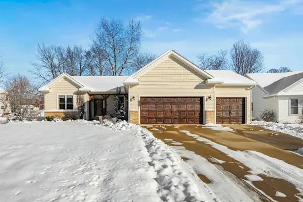 10859 Country Grove Circle, Portage, MI 49024