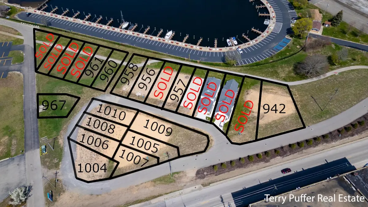 958 Boardwalk Cove Drive, Muskegon, MI 49441 - Image #1