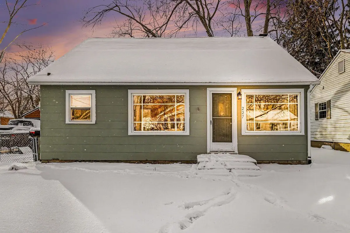 227 Whitcomb Street, Kalamazoo, MI 49001 - Image #1