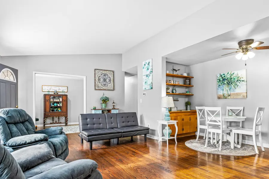 4 Tony Tiger Trail, Springfield, MI 49037 - Image #2