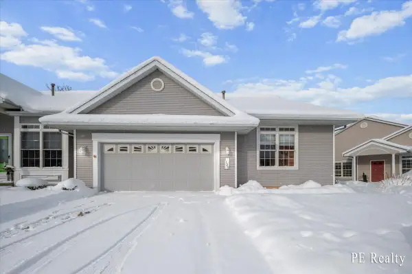 1129 Kensington Street Nw, Grand Rapids, MI 49534