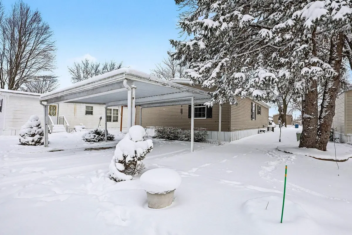 6518 Dagger Avenue Sw, Grand Rapids, MI 49548 - Image #1