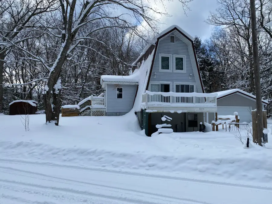 6859 Clover Road, Twin Lake, MI 49457 - Image #2