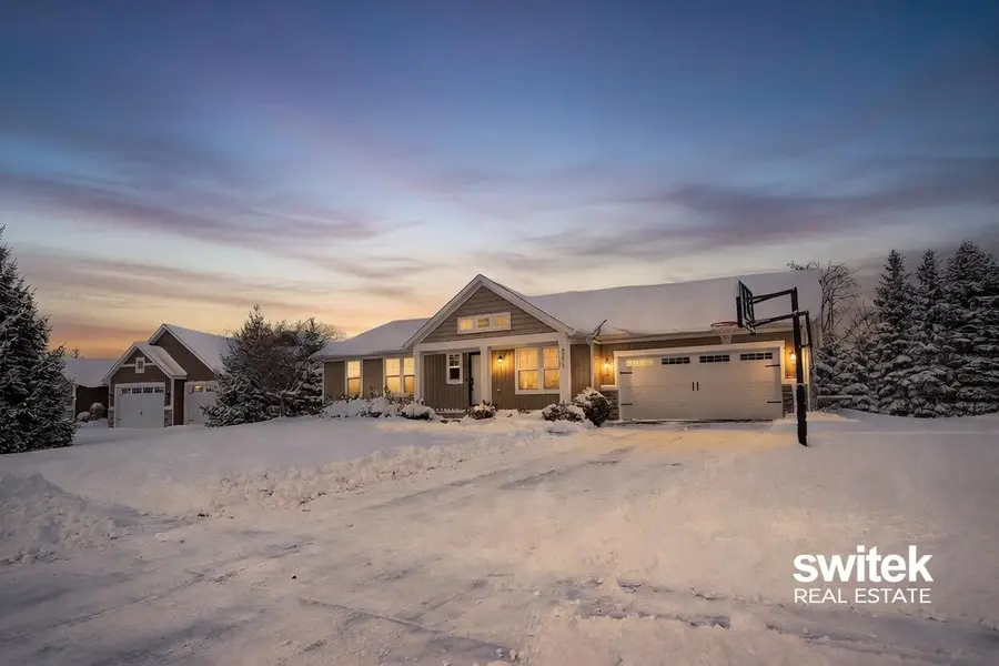 4717 Rushfield Drive Sw, Grandville, MI 49418 - Image #2