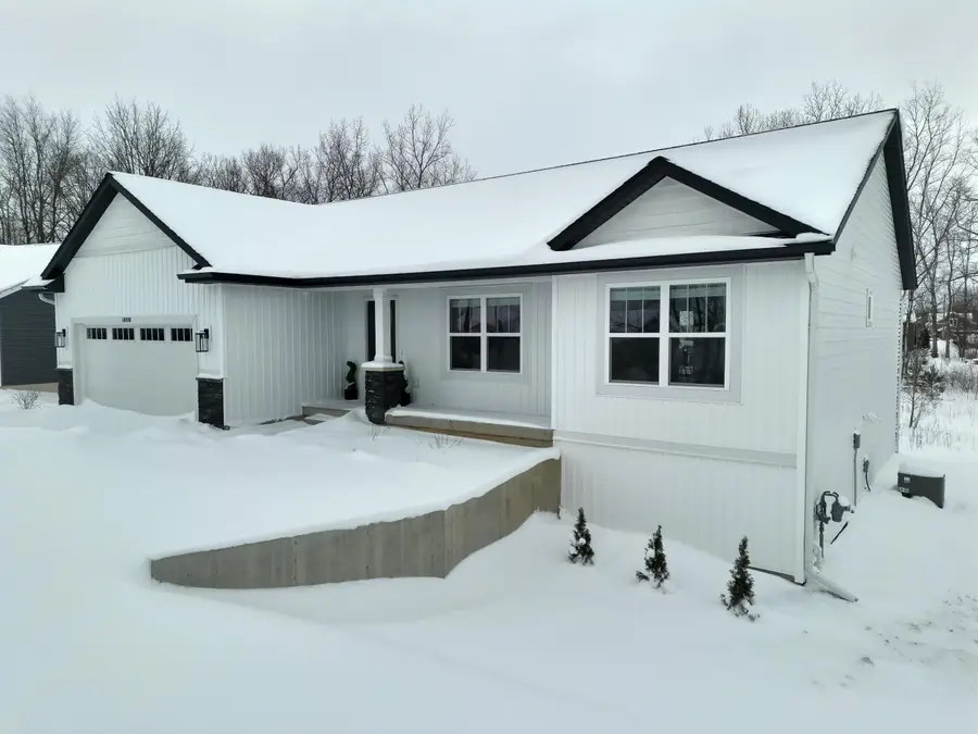10886 Douglas Drive, Allendale, MI 49401 - Image #3
