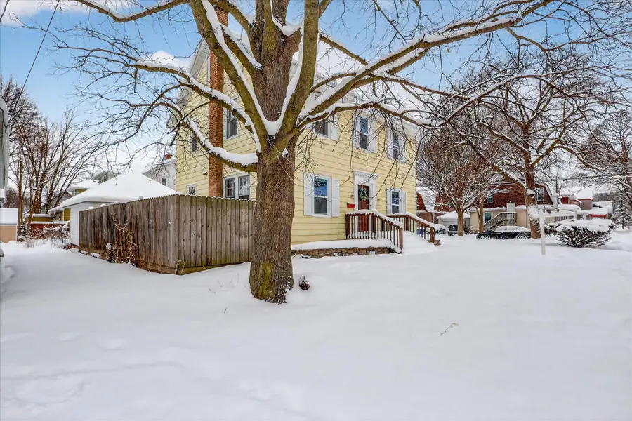 1024 Chatham Street Nw, Grand Rapids, MI 49504 - Image #2